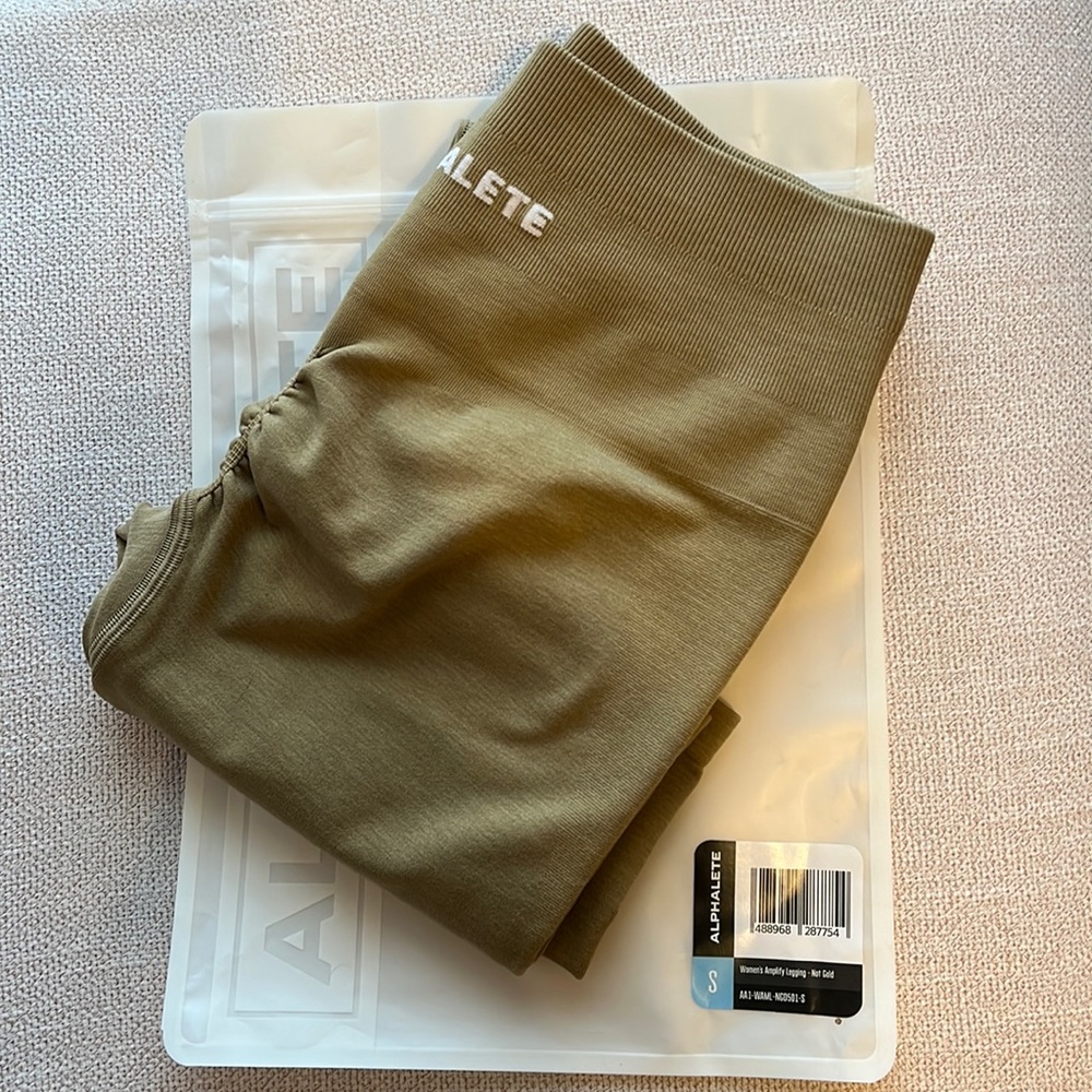 Alphalete Amplify legging